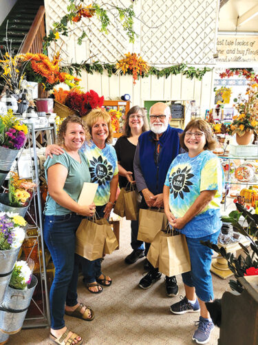 Gratitude Lunch Ministry feeds 3 local businesses | News, Sports, Jobs - Vimarsana News